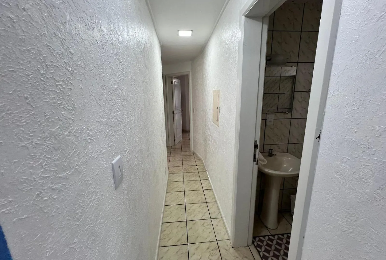Apto 3 Quartos E 2 Banheiro. Florianopolis